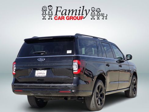 Used 2022 Ford Expedition Max Limited image 4