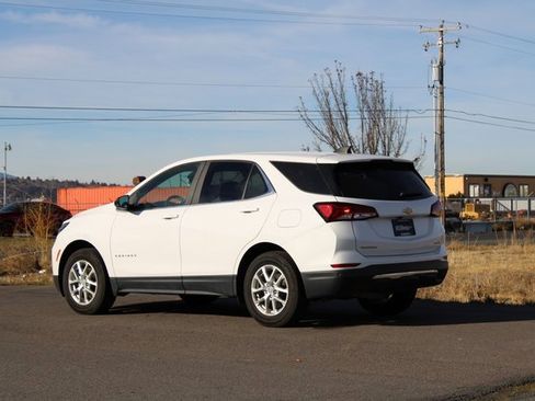 Used 2022 Chevrolet Equinox LT image 4