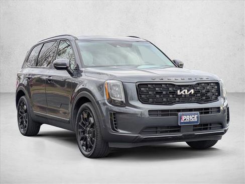 Used 2022 Kia Telluride EX w/ EX Premium Package image 3