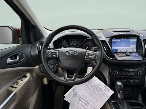 Used 2017 Ford Escape SE w/ SE Leather Comfort Package image 21