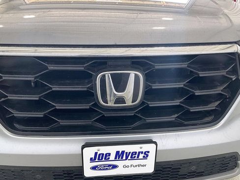 Used 2025 Honda Pilot Touring image 27