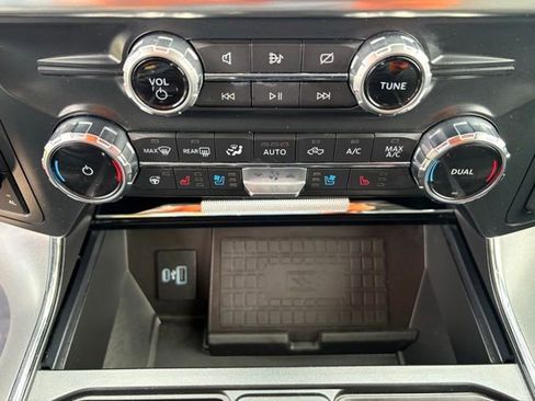 Used 2022 Ford F150 Lariat w/ Equipment Group 502A High AWD/4WD image 20