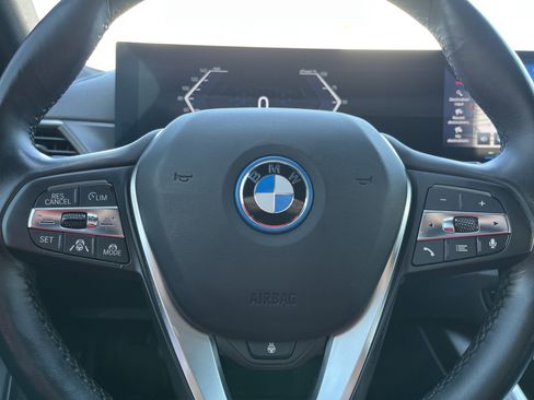 Used 2023 BMW i4 eDrive35 image 13