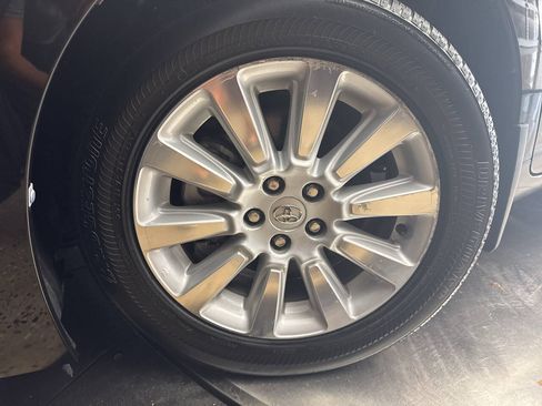 Used 2013 Toyota Sienna XLE AWD/4WD image 28