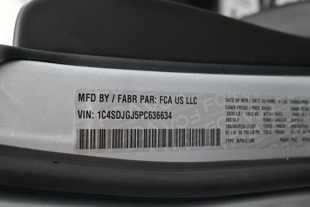 Used 2023 Dodge Durango SRT AWD/4WD image 9