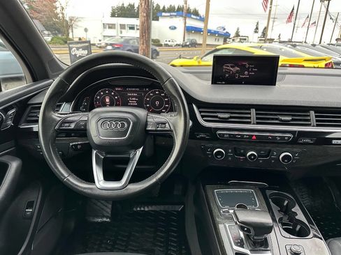 Used 2018 Audi Q7 3.0T Premium Plus w/ Premium Plus Package image 31