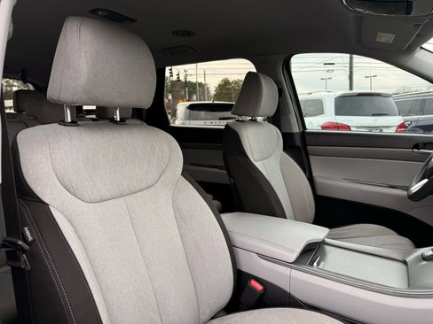 Used 2022 Hyundai Palisade SE image 37