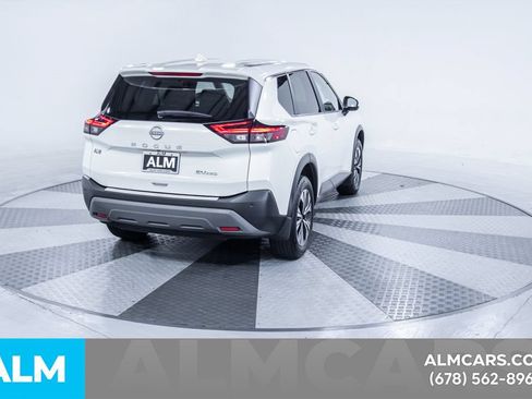 Used 2023 Nissan Rogue SV AWD/4WD image 9