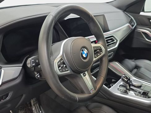 Used 2022 BMW X6 xDrive40i w/ M Sport Package AWD/4WD image 14