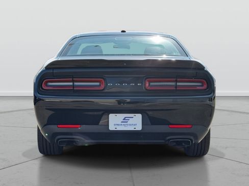 Used 2022 Dodge Challenger R/T image 6