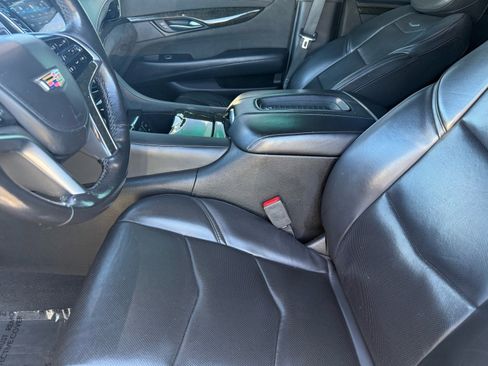 Used 2019 Cadillac Escalade ESV Platinum image 14