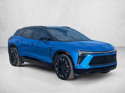 New 2025 Chevrolet Blazer EV RS image 6