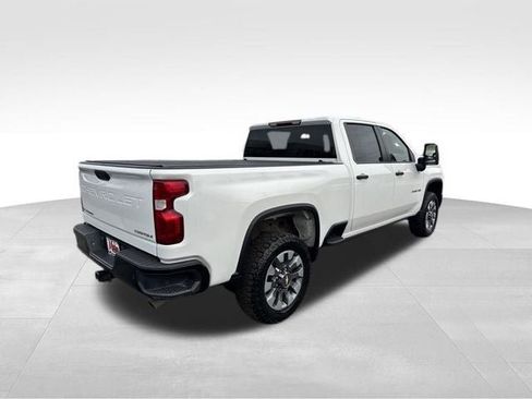 Used 2024 Chevrolet Silverado 2500 Custom w/ Custom Value Package AWD/4WD image 4