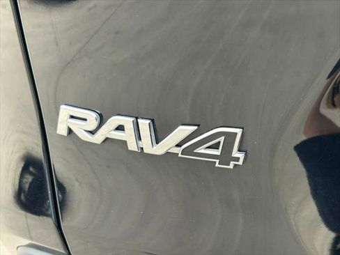 Certified 2025 Toyota RAV4 XLE FWD image 12