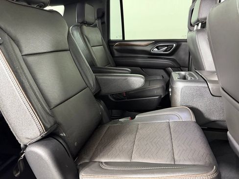 Used 2024 Chevrolet Suburban High Country w/ Premium Package 2 RWD image 33