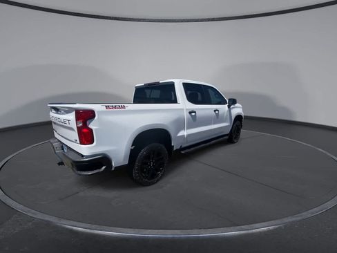 Used 2021 Chevrolet Silverado 1500 LT Trail Boss AWD/4WD image 8
