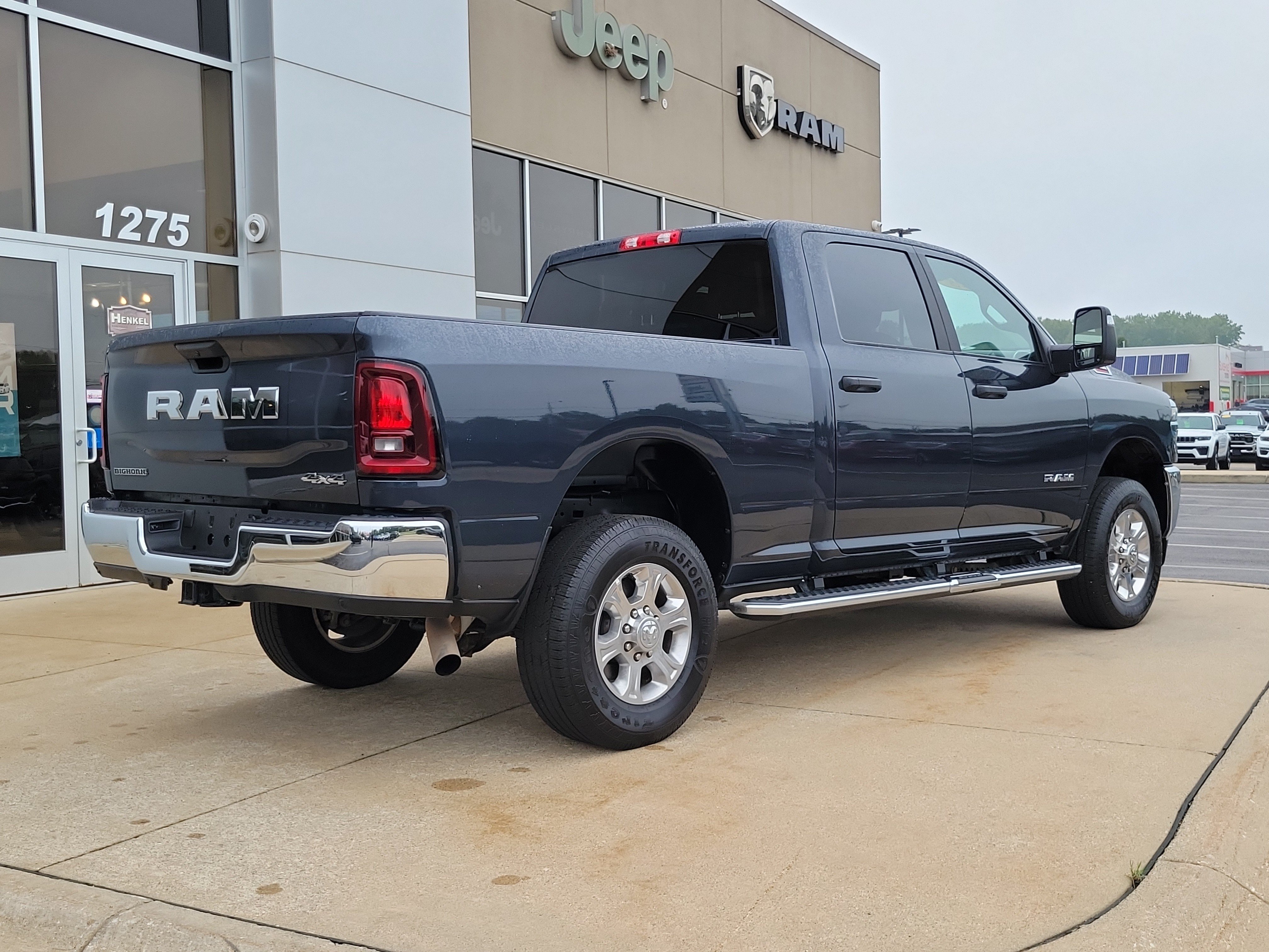Used 2025 RAM 2500 Big Horn AWD/4WD image 4