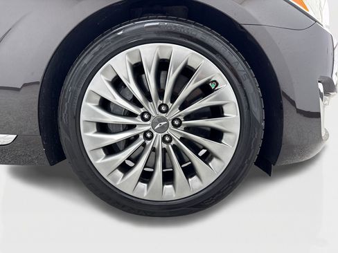 Used 2019 Genesis G90 3.3T Premium RWD image 50