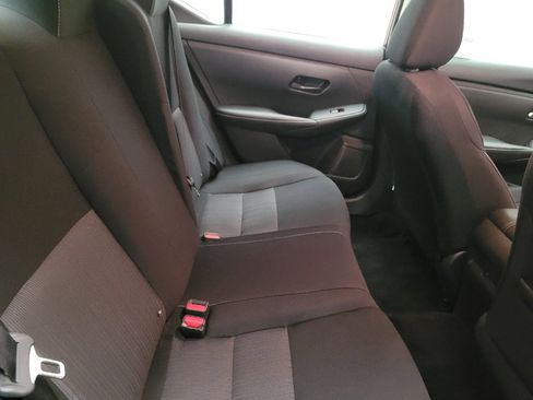 Used 2025 Nissan Sentra SV image 19