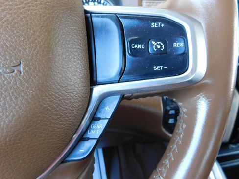 Used 2022 RAM 1500 Laramie w/ Laramie Southwest Edition image 19