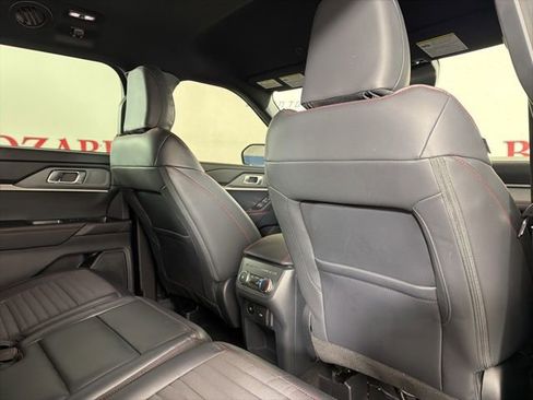 Used 2025 Ford Explorer ST-Line RWD image 18