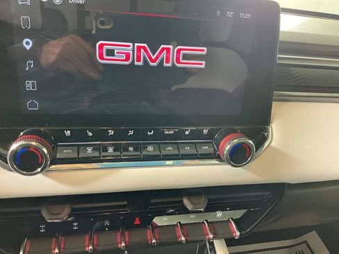 Used 2025 GMC Canyon AT4 w/ AT4X Package AWD/4WD image 16