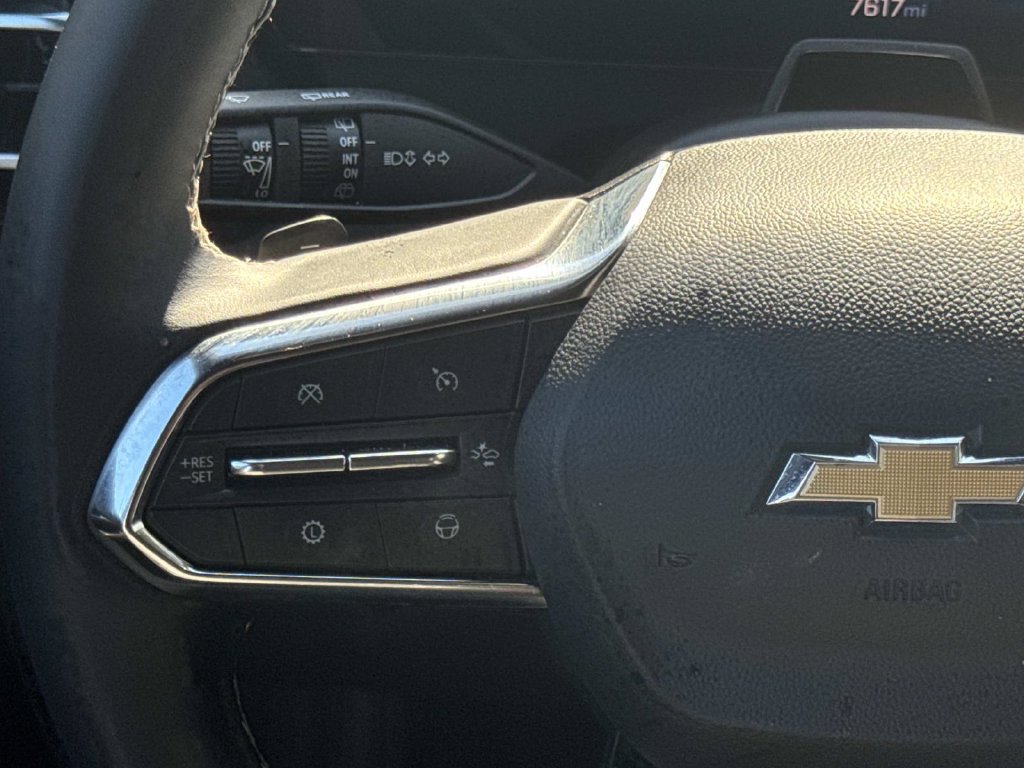 Used 2025 Chevrolet Traverse LT w/ Enhanced Driving Package FWD image 9