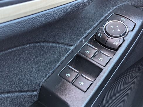 Used 2022 Ford Escape Titanium w/ Titanium Premium Package image 27