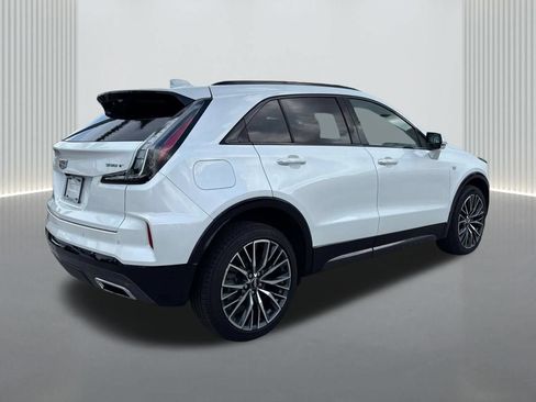 Certified 2024 Cadillac XT4 Sport FWD image 5
