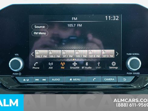 Used 2024 Nissan Pathfinder SV image 44