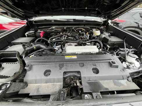 Used 2025 Toyota Tacoma TRD Off-Road image 32