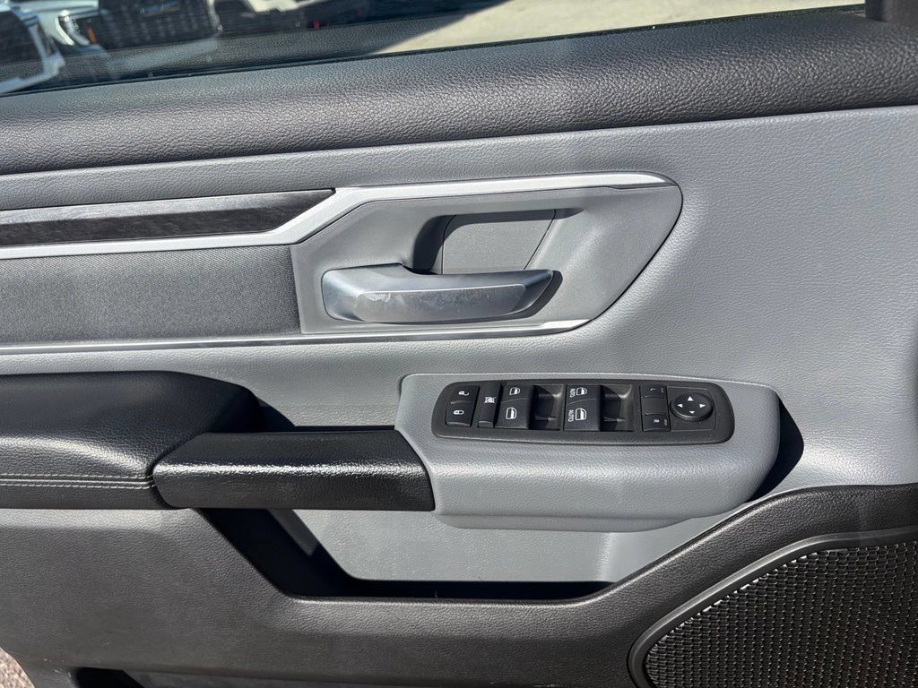 Used 2022 RAM 1500 Big Horn AWD/4WD image 13