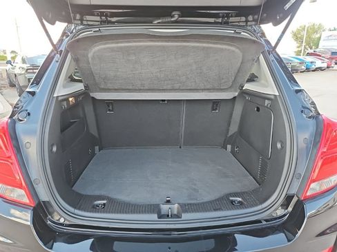 Used 2019 Chevrolet Trax LT FWD image 16