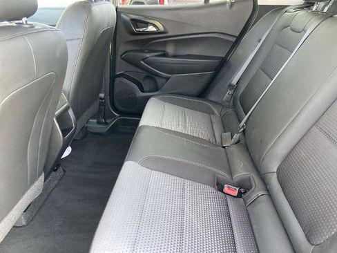 Used 2025 Chevrolet Trax LT image 20