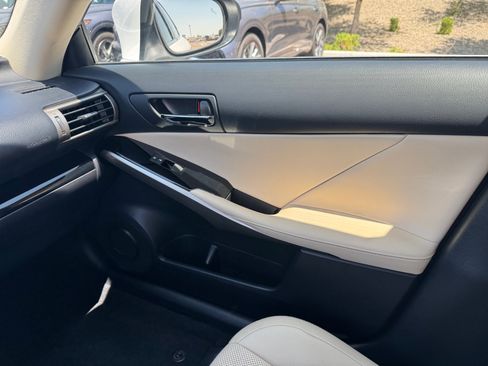 Used 2015 Lexus IS 250 w/ Navigation System Package RWD image 16