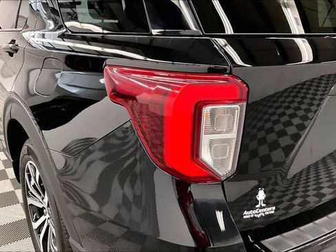 Used 2023 Ford Explorer ST-Line AWD/4WD image 37