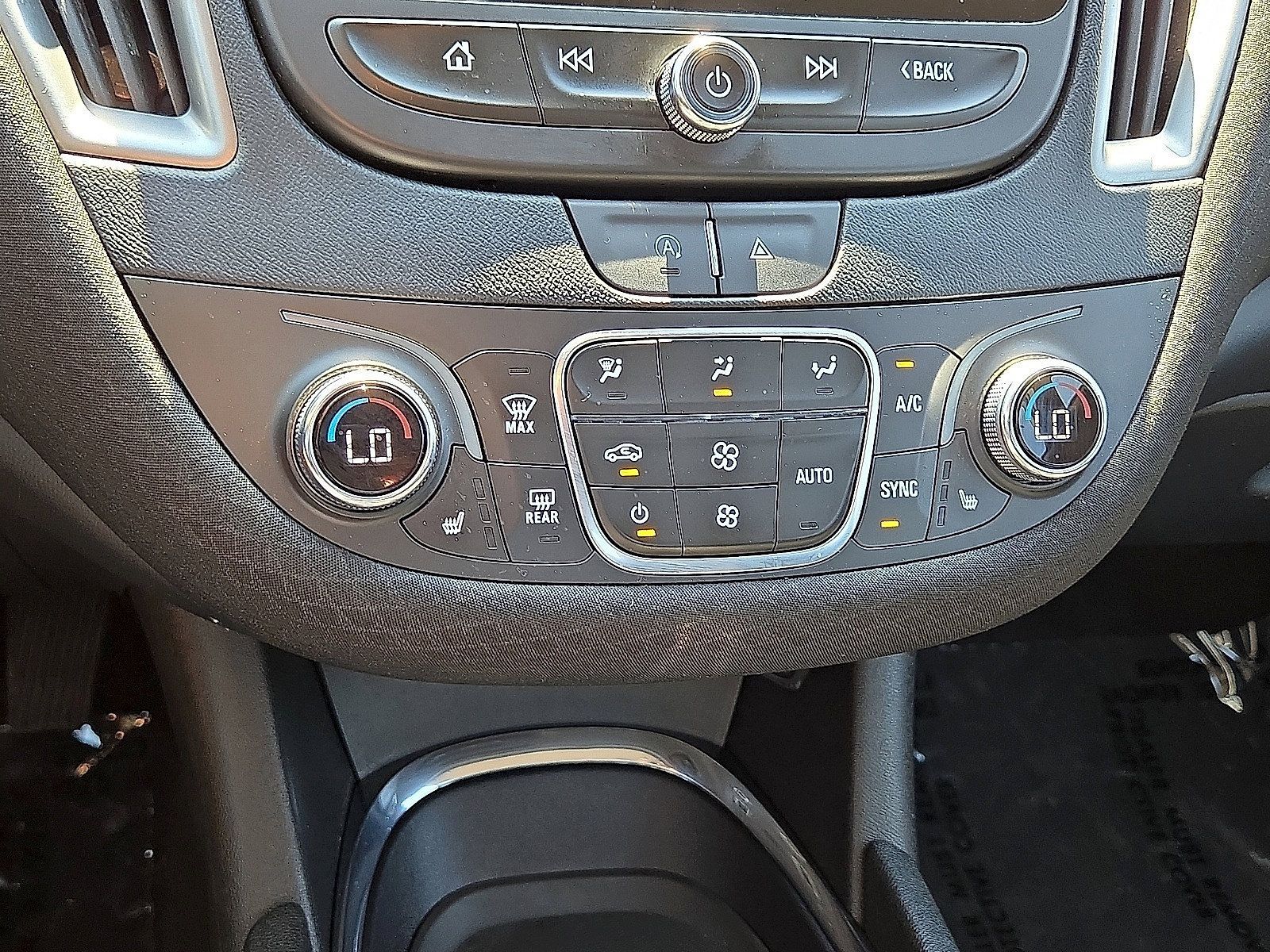 Used 2023 Chevrolet Malibu LT FWD image 28