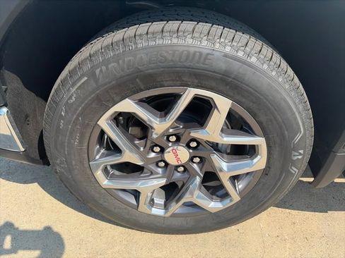 New 2026 GMC Sierra 1500 SLT w/ SLT Premium Plus Package AWD/4WD image 10