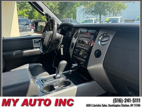 Used 2012 Ford Expedition Limited AWD/4WD image 22