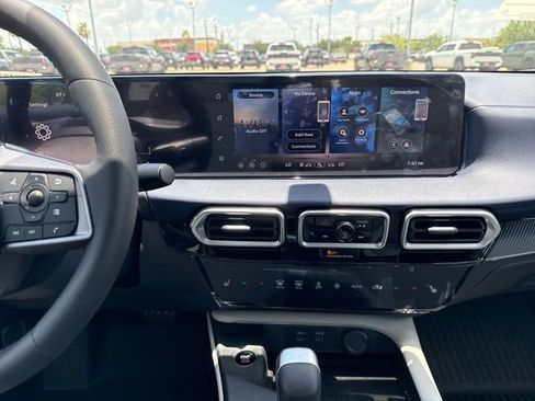 New 2026 Nissan Sentra SL w/ Floor Mat Package FWD image 17