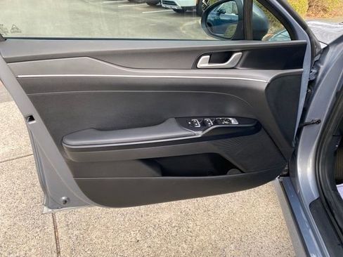 Used 2023 Kia K5 LXS image 20