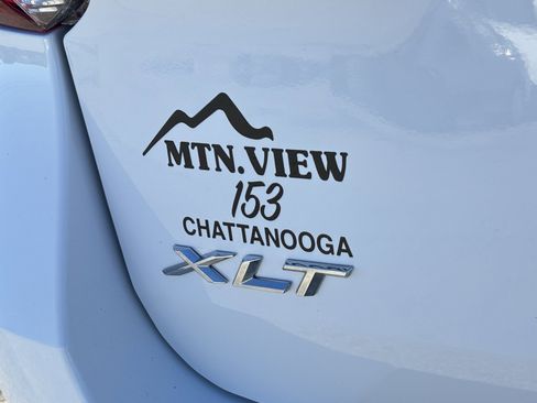 Used 2020 Ford Explorer XLT image 15