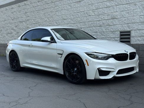 Used 2018 BMW M4 Convertible RWD image 40