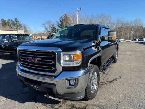 Used 2016 GMC Sierra 3500 SLE w/ SLE Preferred Package image 3
