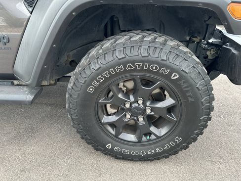 Used 2021 Jeep Wrangler Sport AWD/4WD image 15