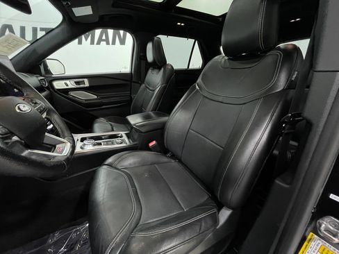 Used 2020 Ford Explorer ST w/ Premium Technology Package AWD/4WD image 14