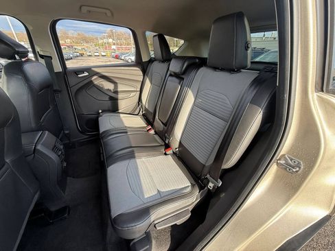 Used 2018 Ford Escape SE w/ SE Sport Appearance Package AWD/4WD image 12