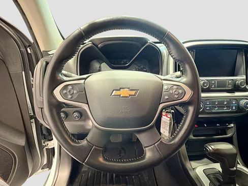 Used 2021 Chevrolet Colorado LT w/ LT Convenience Package AWD/4WD image 10