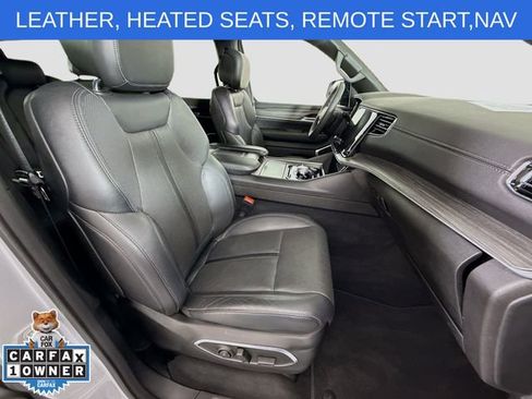 Used 2023 Jeep Wagoneer Series II AWD/4WD image 29