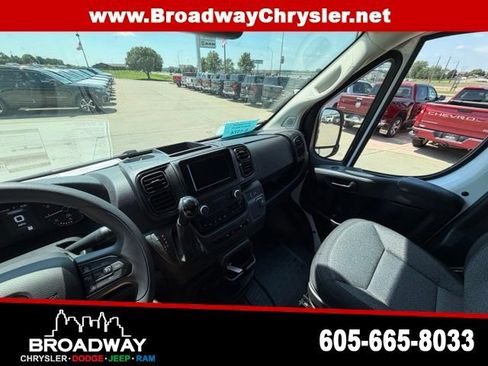 New 2026 RAM ProMaster 2500 w/ Convenience Group FWD image 15